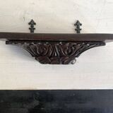 Antique carved wooden wall console for statuette, Haute époque
