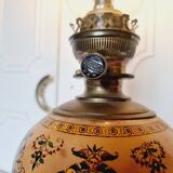 Electrified oil lamp in bronze and hand-painted Gien earthenware