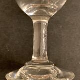 2 verres à pied anciens en verre bullé et soufflé