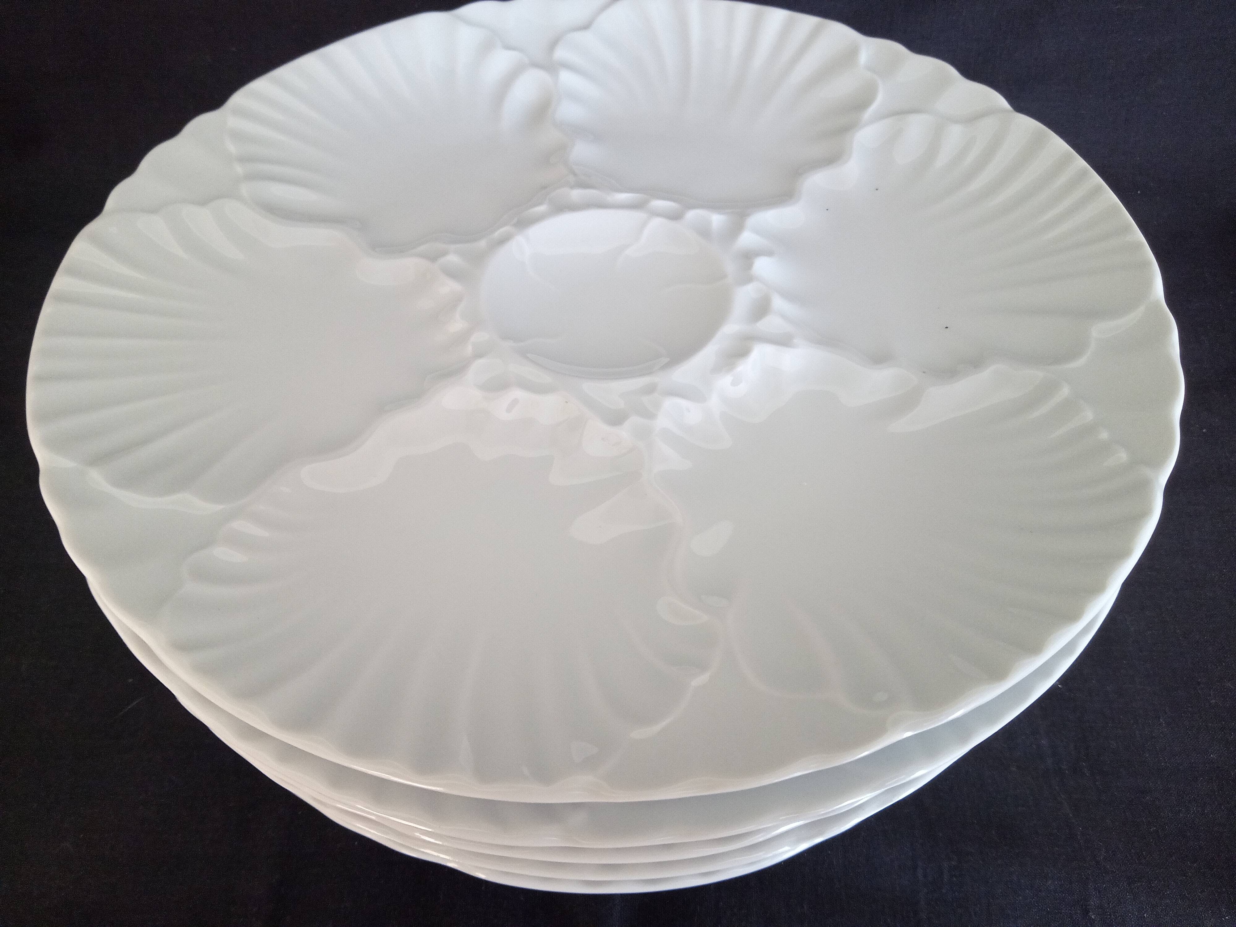 Set of 6 Bareuther Bavaria white porcelain oyster plates