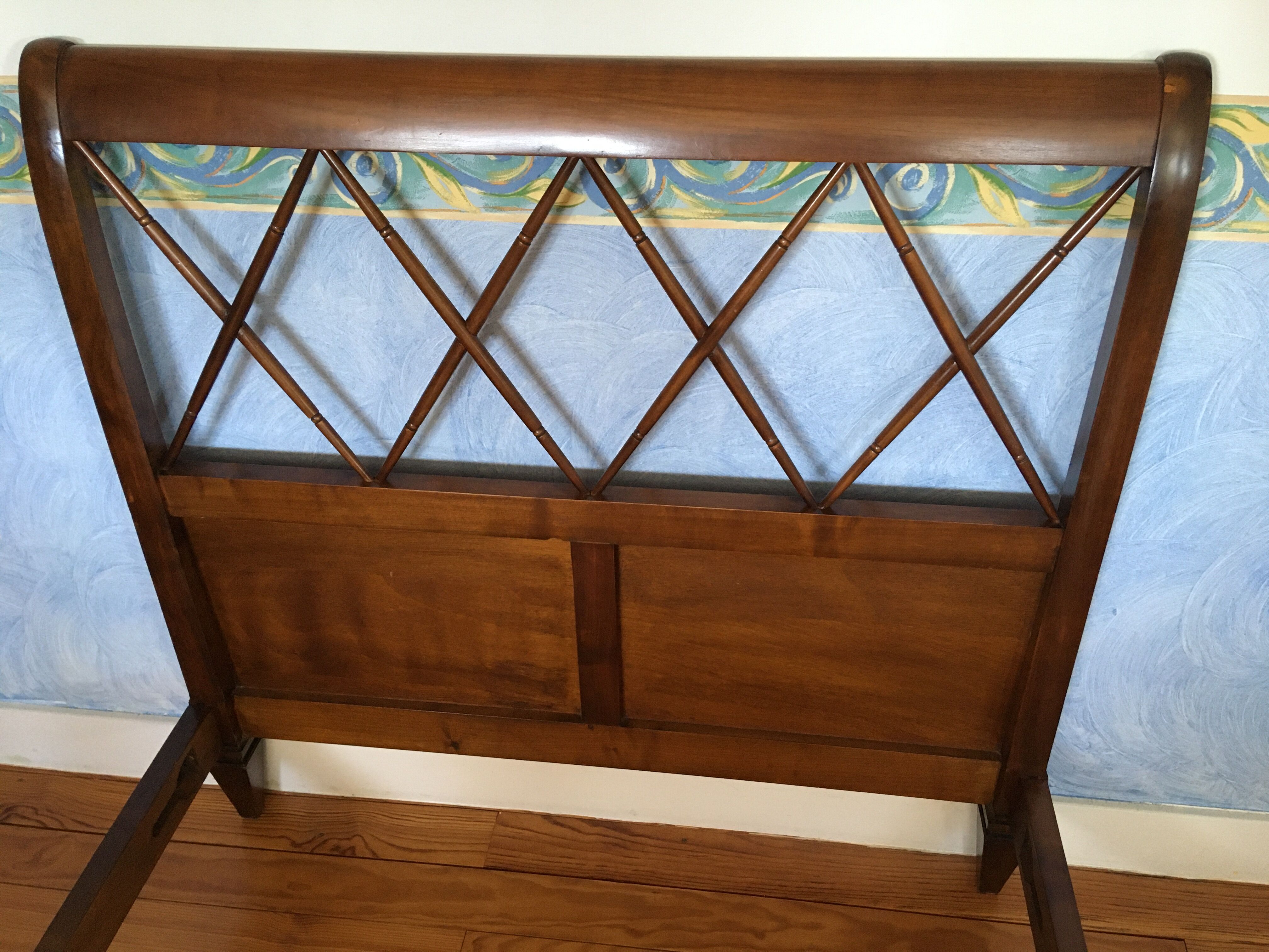 Twin bed with braces 100 x 190
