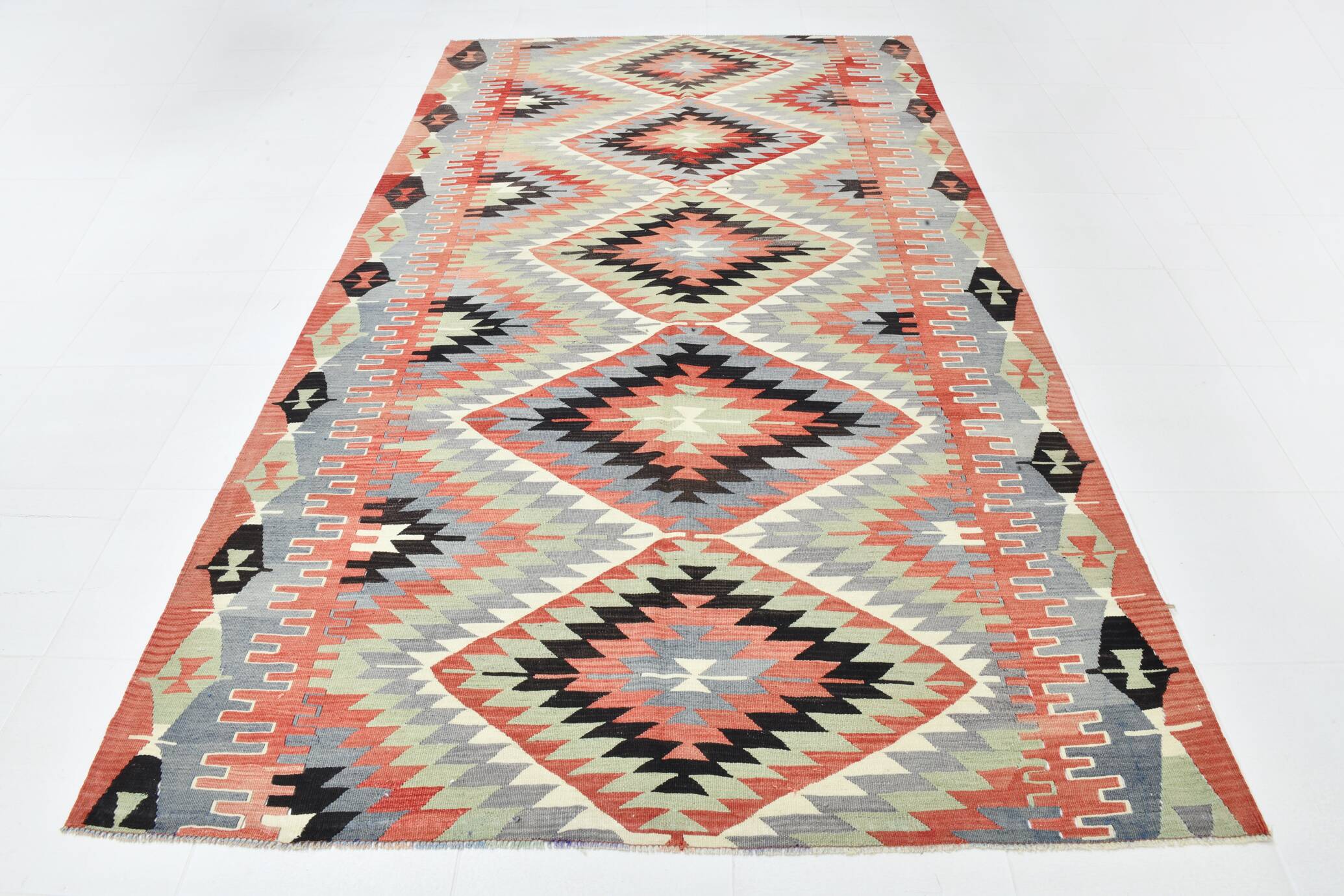 Geometric Madalion Design Kilim Rug, 181x320Cm Rug For Living Room