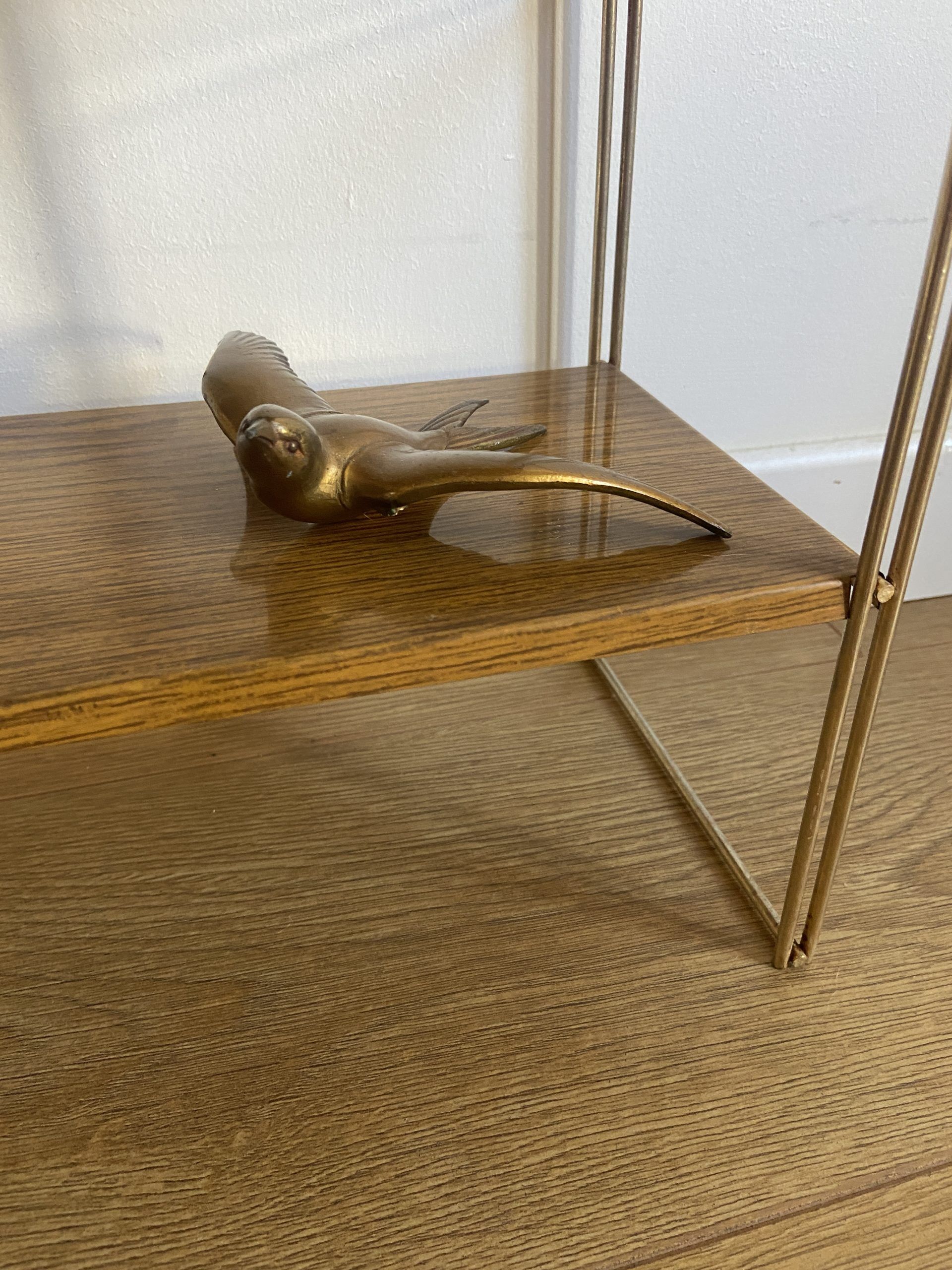 Self vintage metal wall shelf imitation wood in string or tomado style