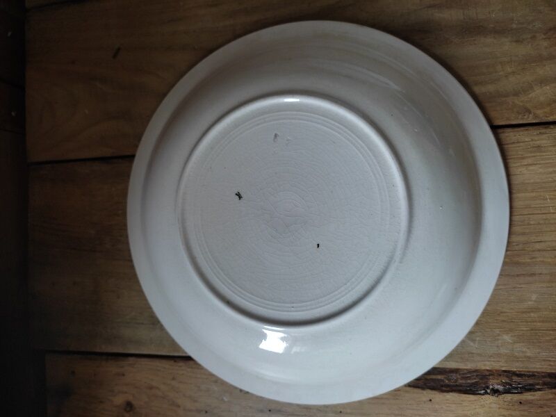 Round hollow porcelain dish St Amand Cabourg