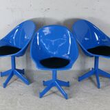 3 chairs "space Age", resin and steel, France, circa 1970.
