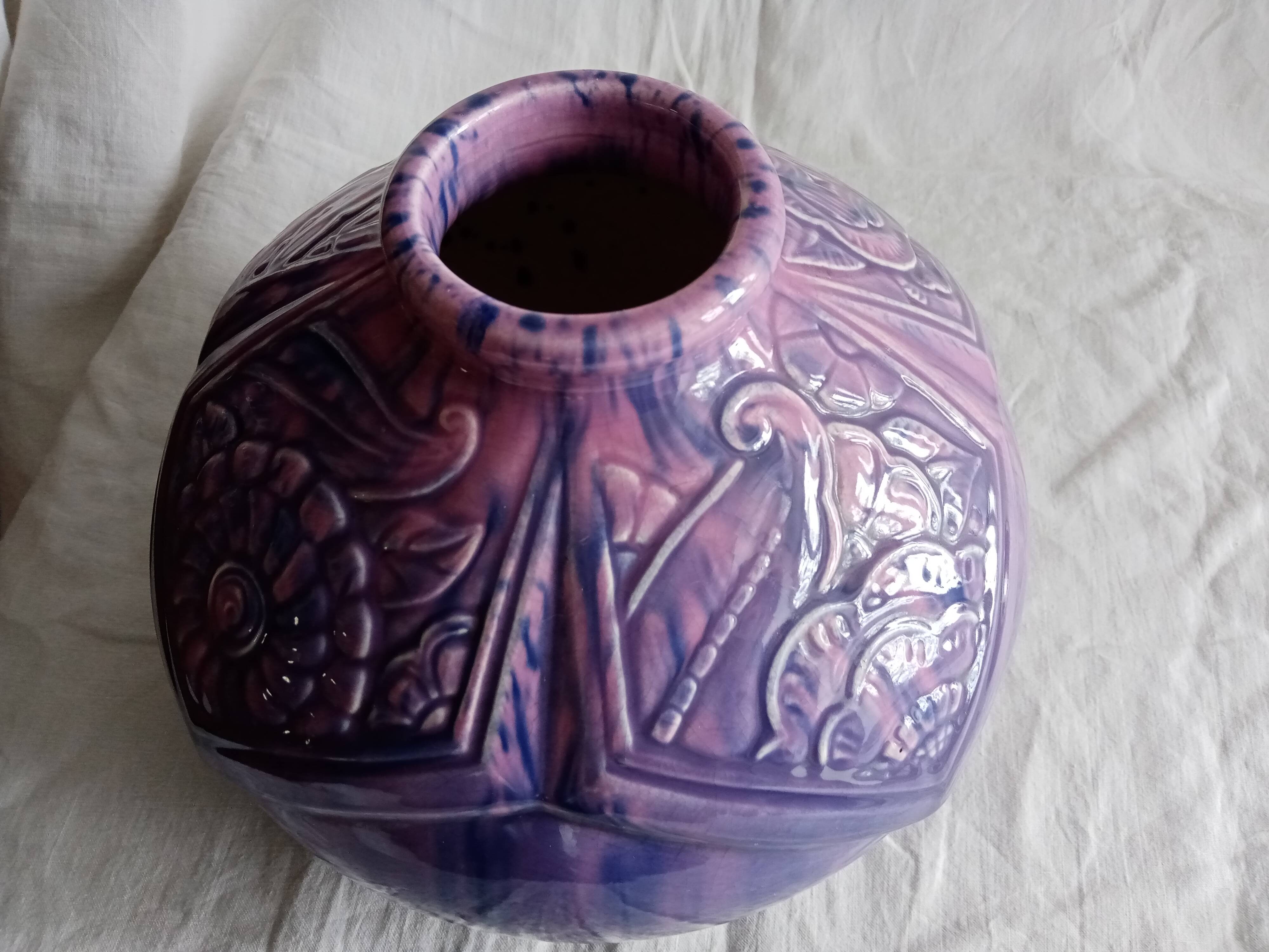 Large Art Deco period slip ball vase, Manufacture Lille Fives