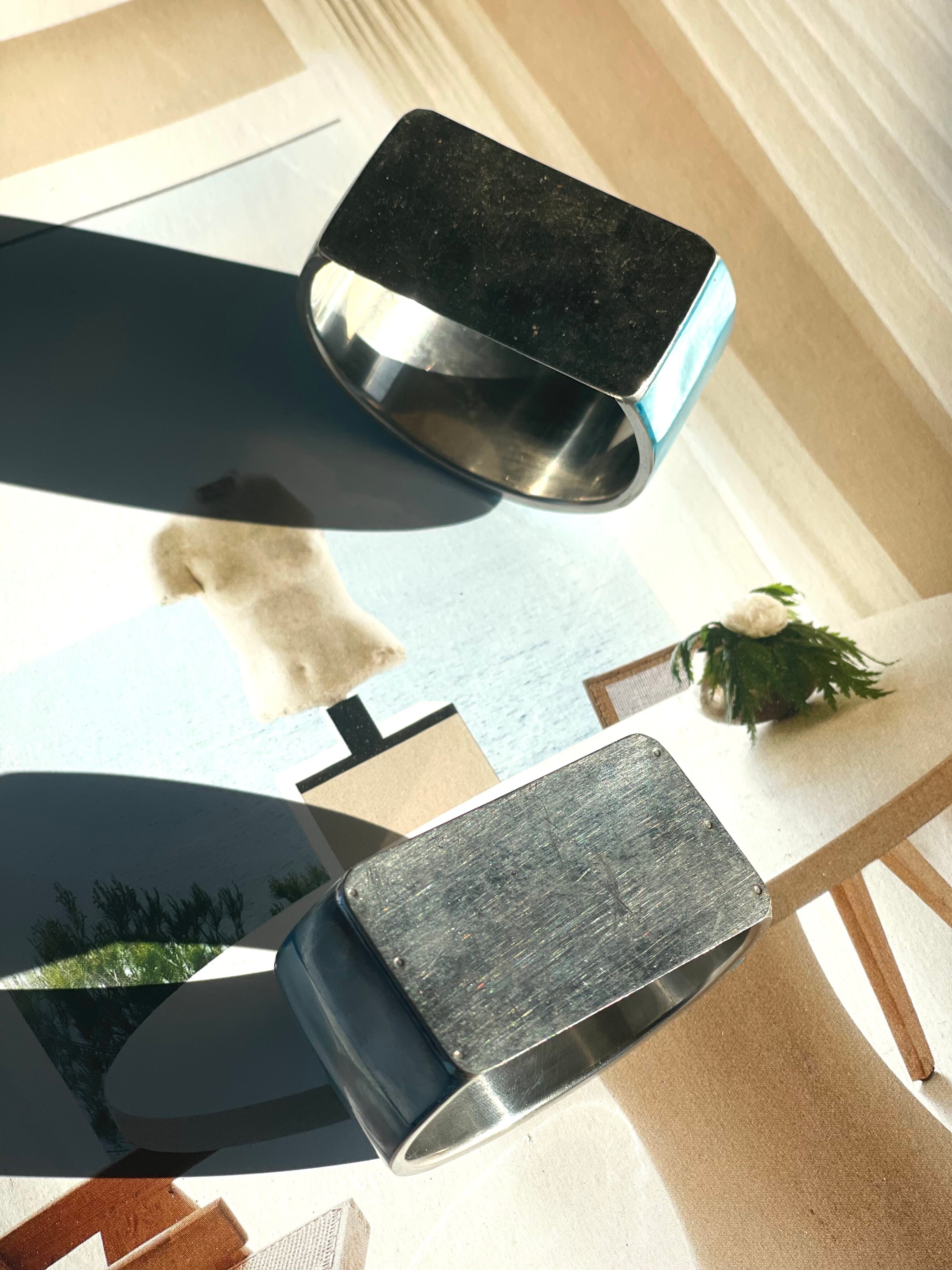 10 rounds of mother-of-pearl towels 1960