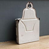 Enamelled sheet metal salt box