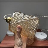 Lot de deux suspensions vintage en verre ambré
