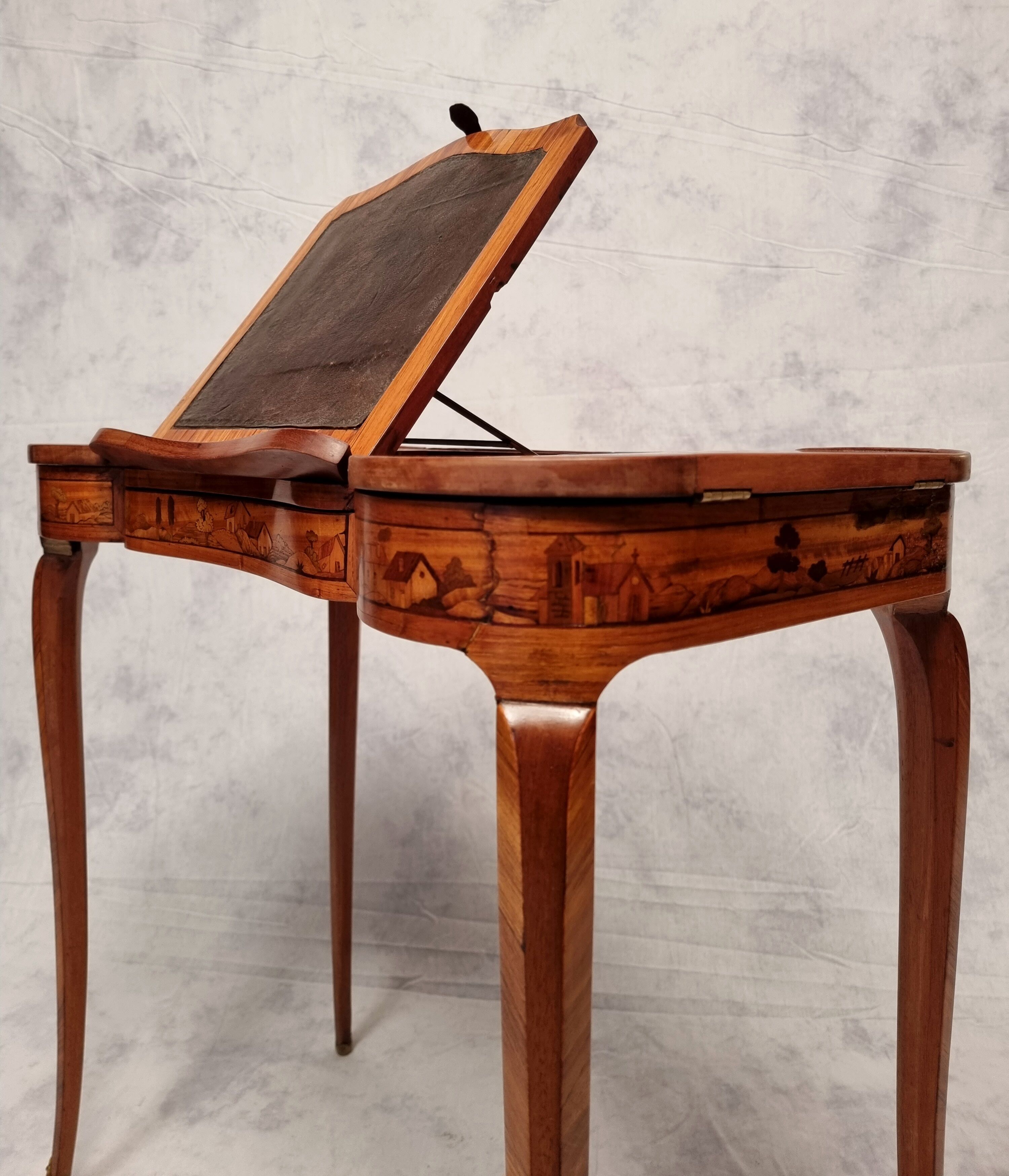 Louis XV style writing table - Bois De Rose - 19th