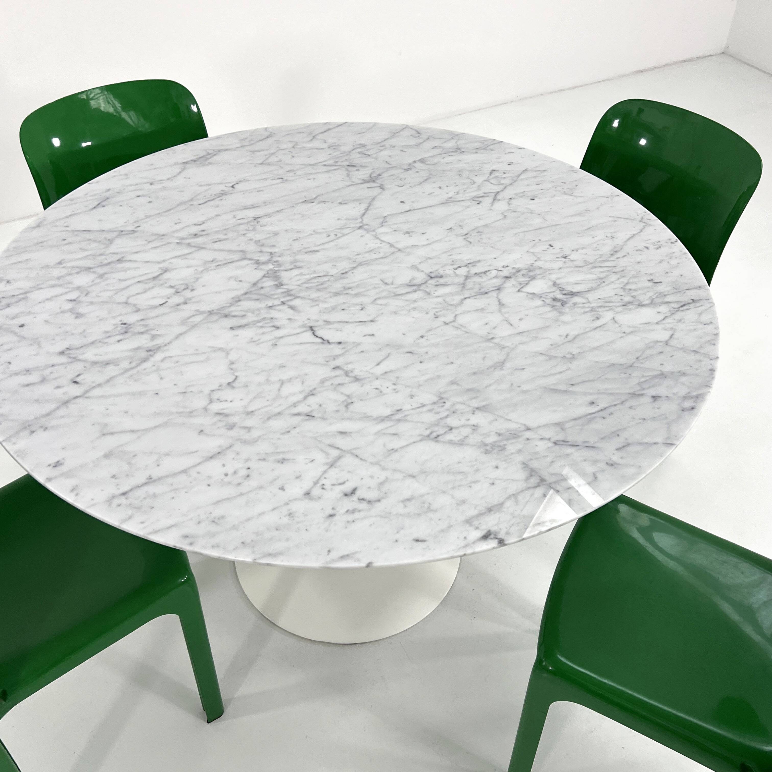 Table à manger en marbre 120 cm Tulip par Eero Saarinen pour Knoll, 1970