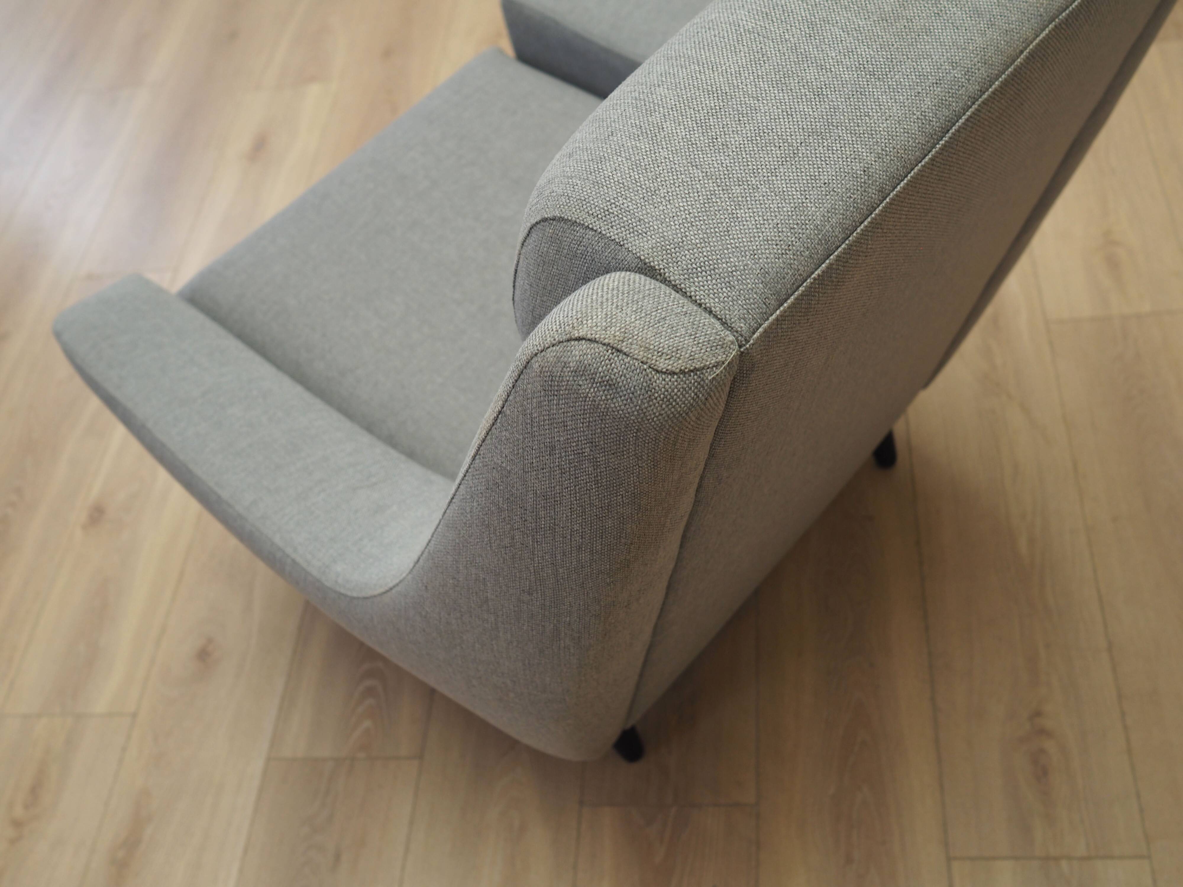 Fauteuil gris, design danois, années 1970, production : Danemark