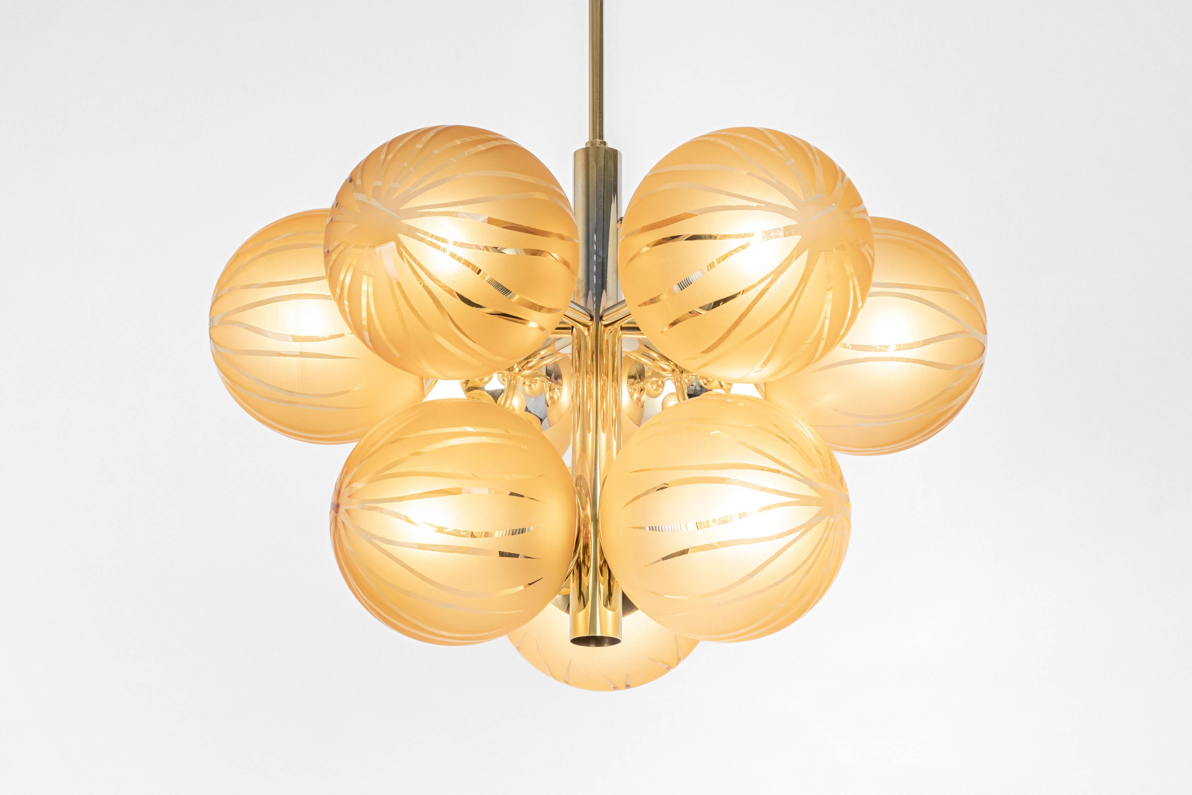 Lustre Sputnik Kaiser en opaline et laiton, Allemagne, années 1970