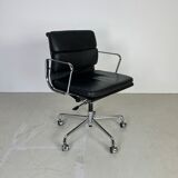 Fauteuil Soft Pad de Charles & Ray Eames, Vitra pour Herman Miller