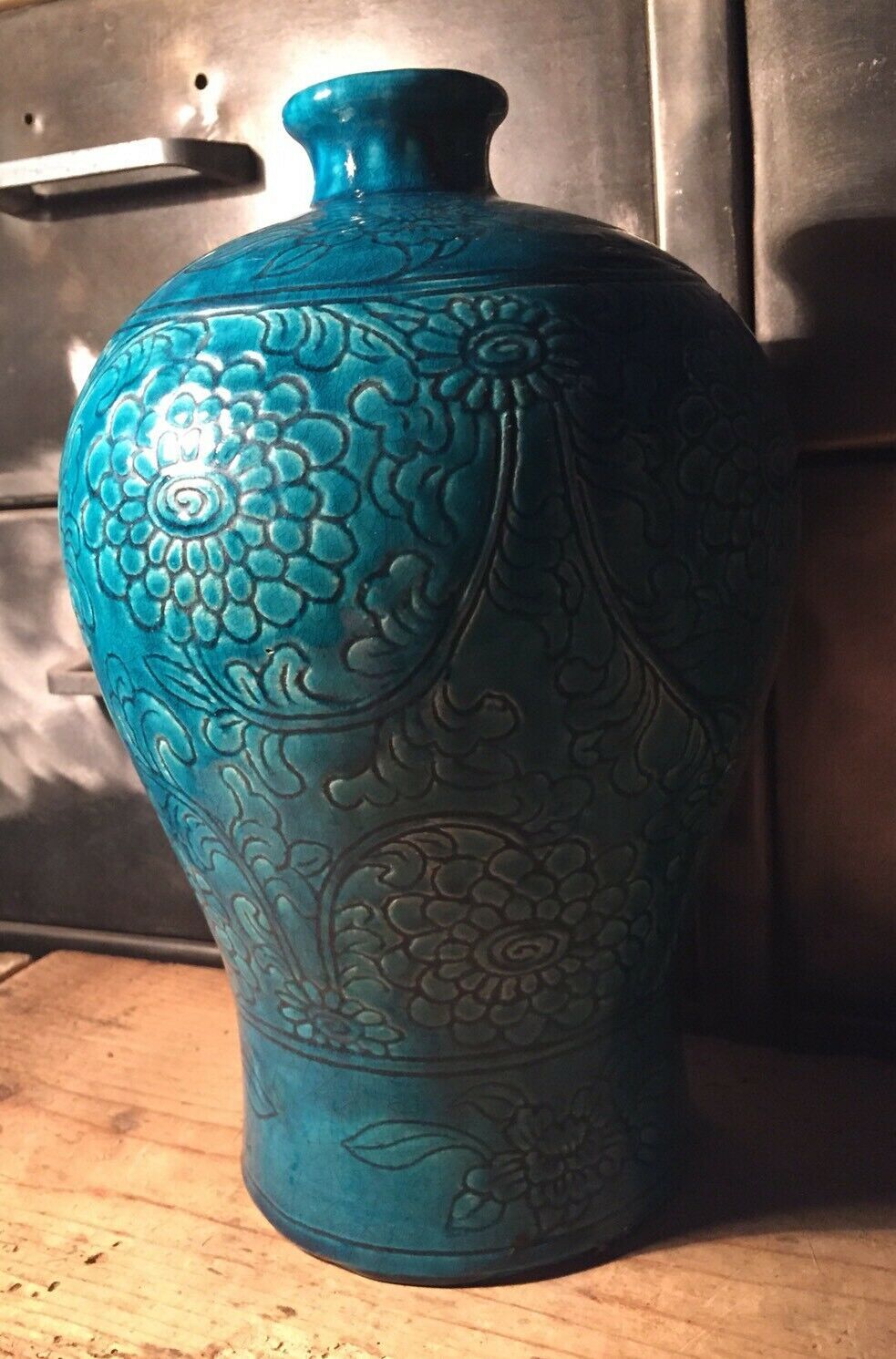 Vase enamelled turquoise blue floral decoration