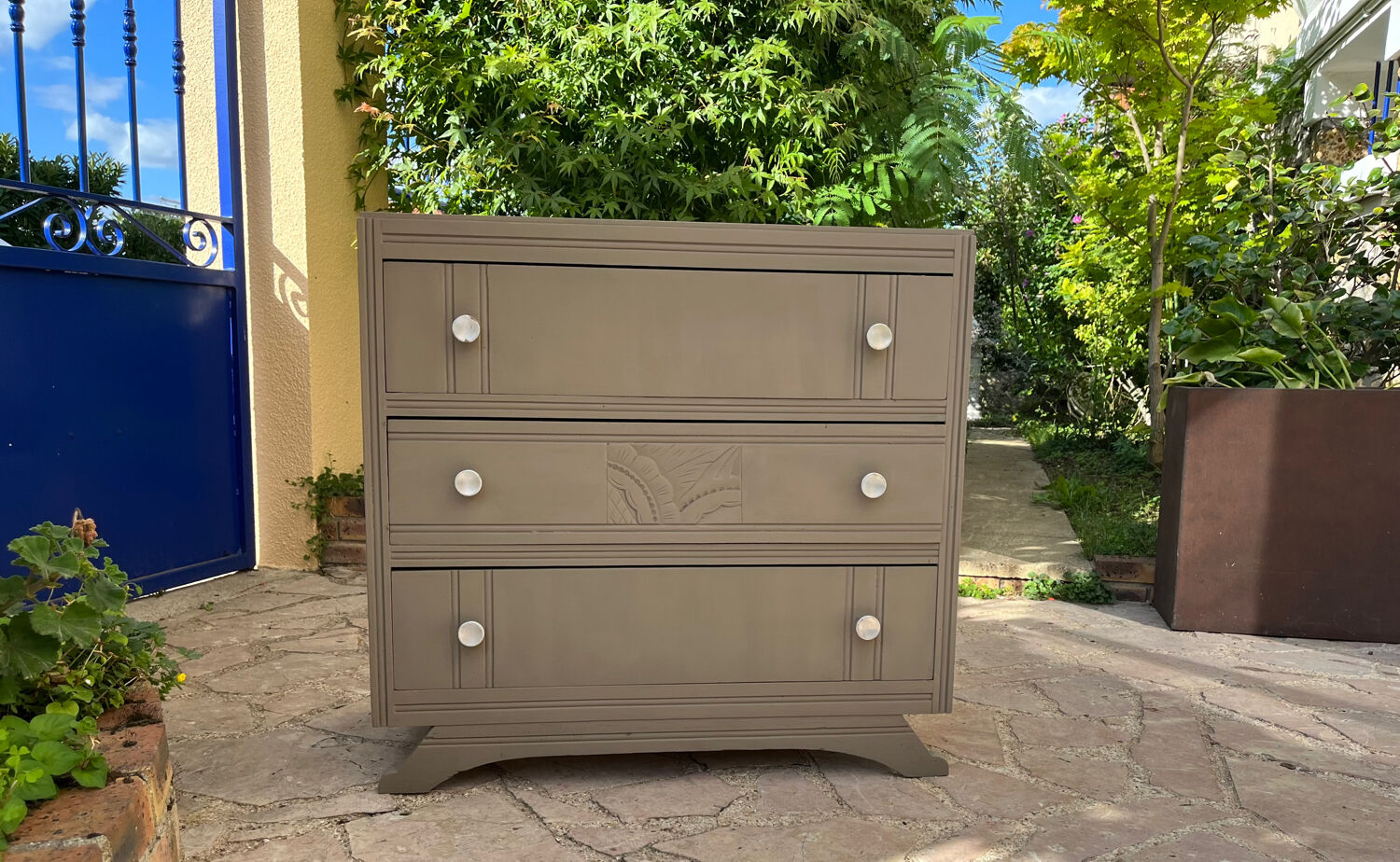 Wooden art deco chest of drawers