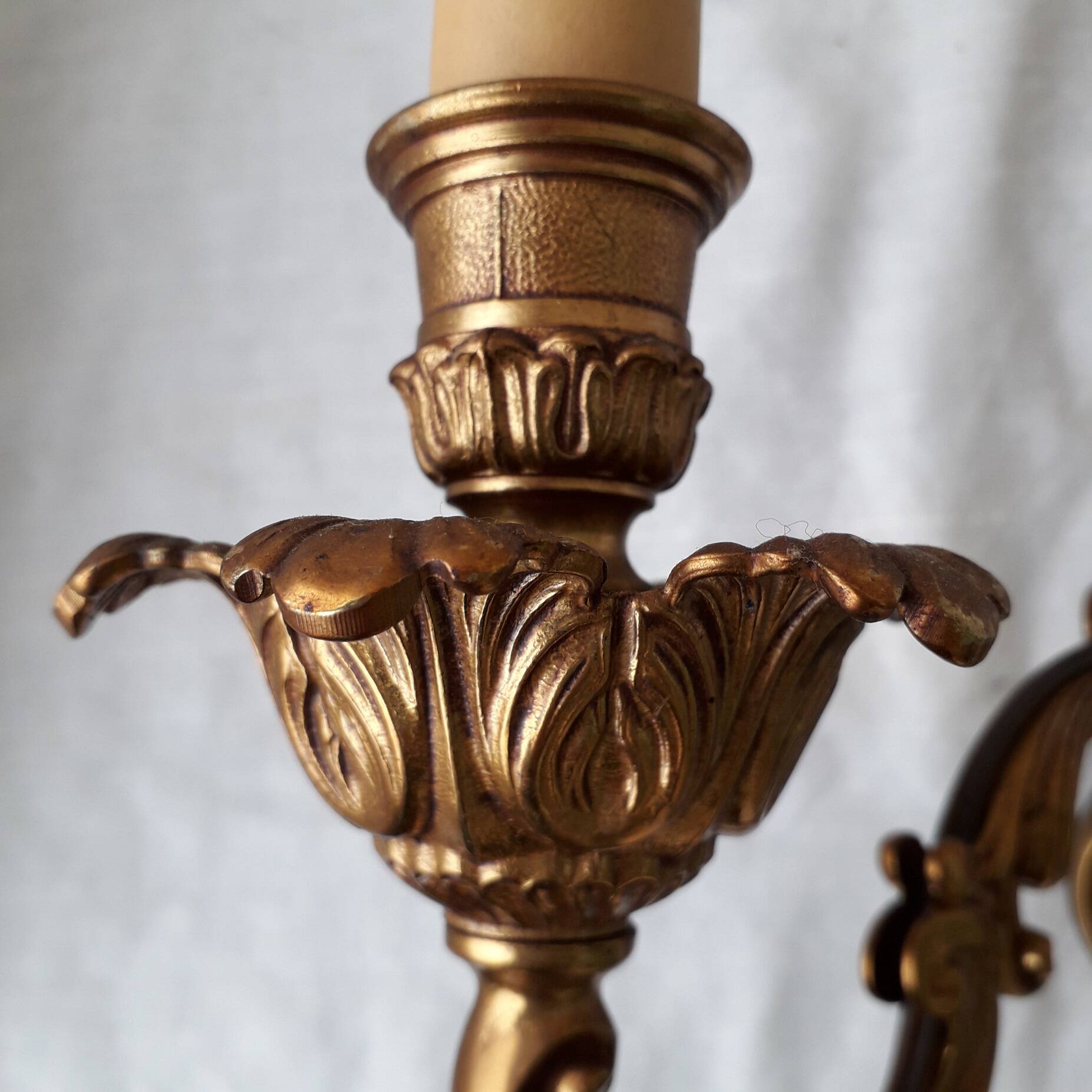 Bronze wall light