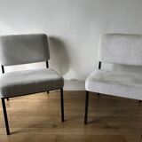 Paire de chauffeuses modernistes