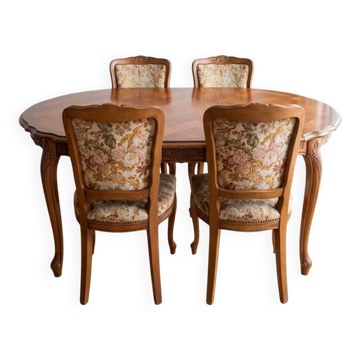 Ensemble table ovale et 4 chaises style Louis XV en bois