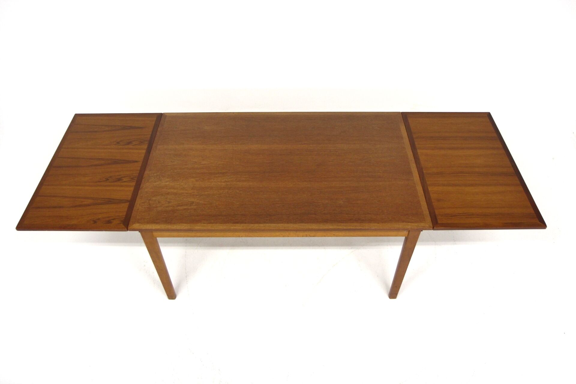 Teak dining room table "wallet", Denmark, 1960
