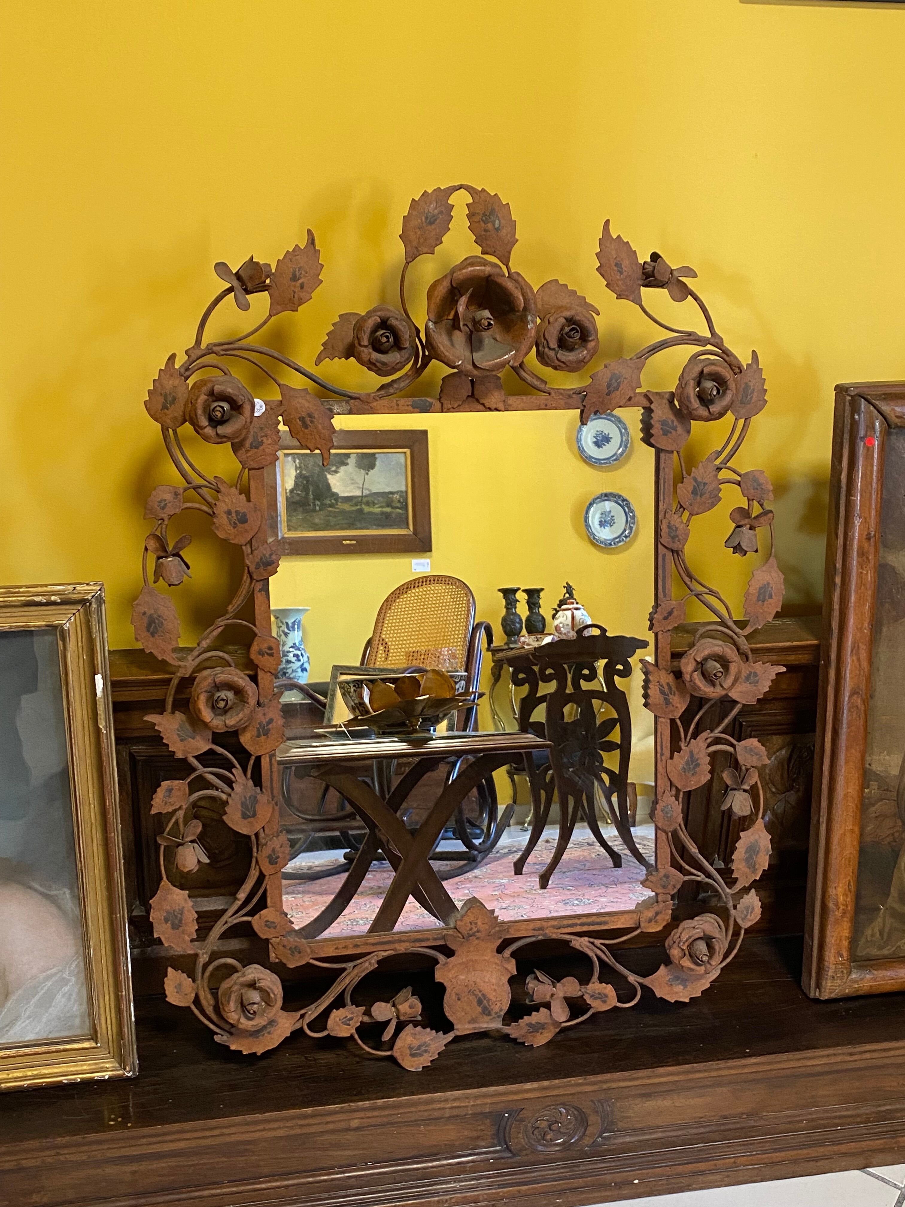 Iron mirror floral decoration 57x80cm
