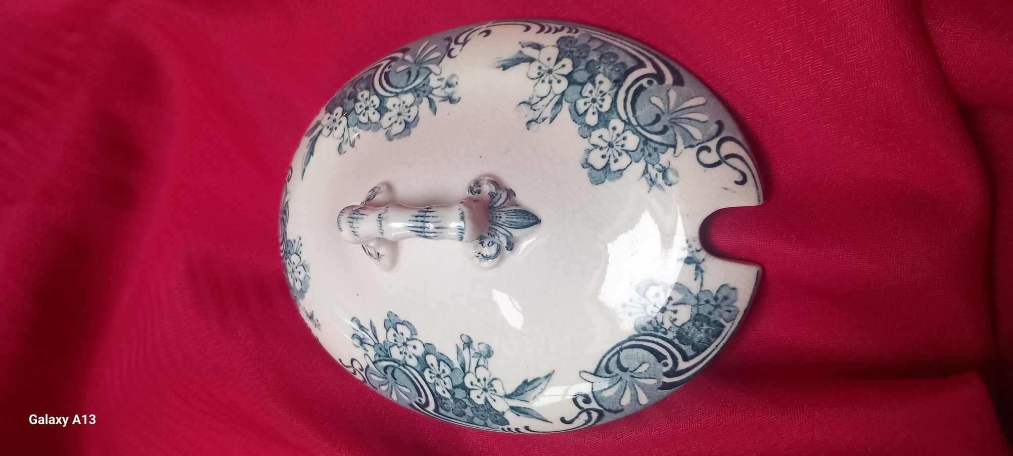 Longwy ceramic sauce boat spring model