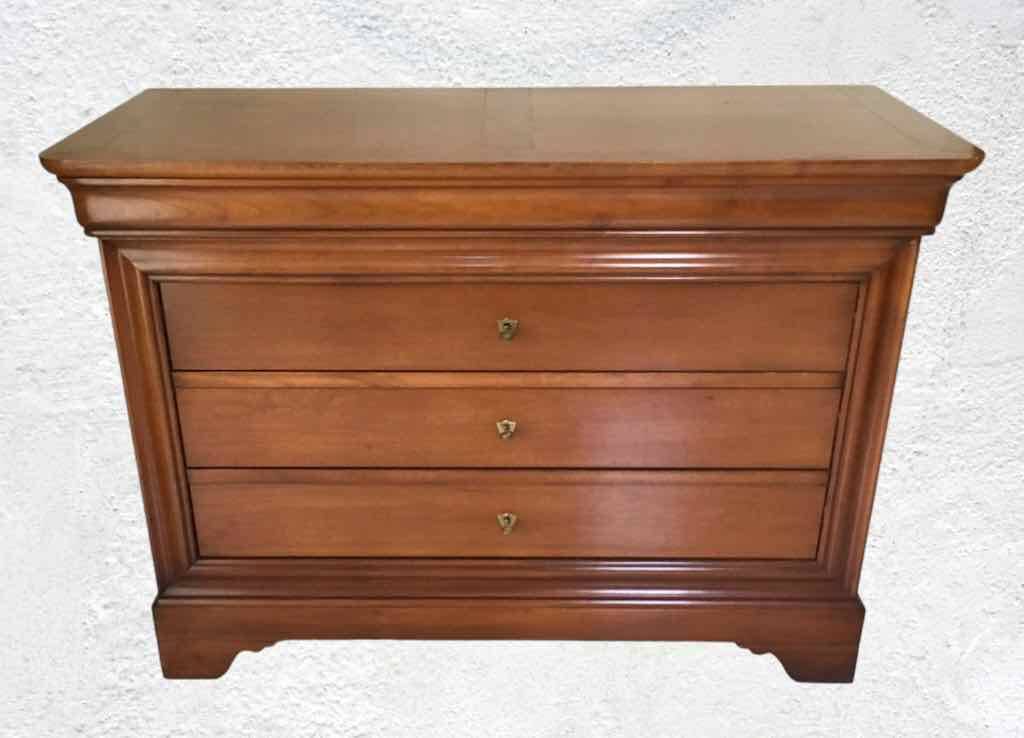 4-drawer chest of drawers in doweled cherry, Louis-Philippe style