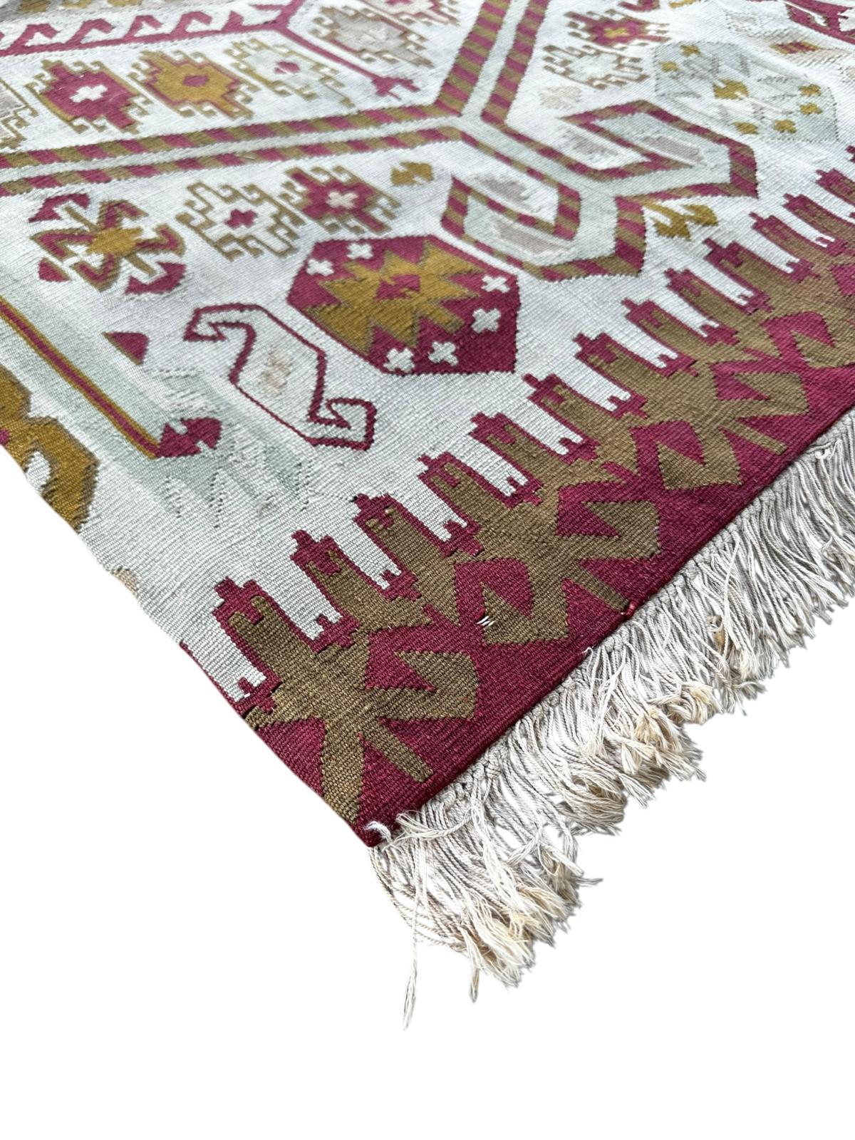 Handmade kilim rug 70cm x 130cm