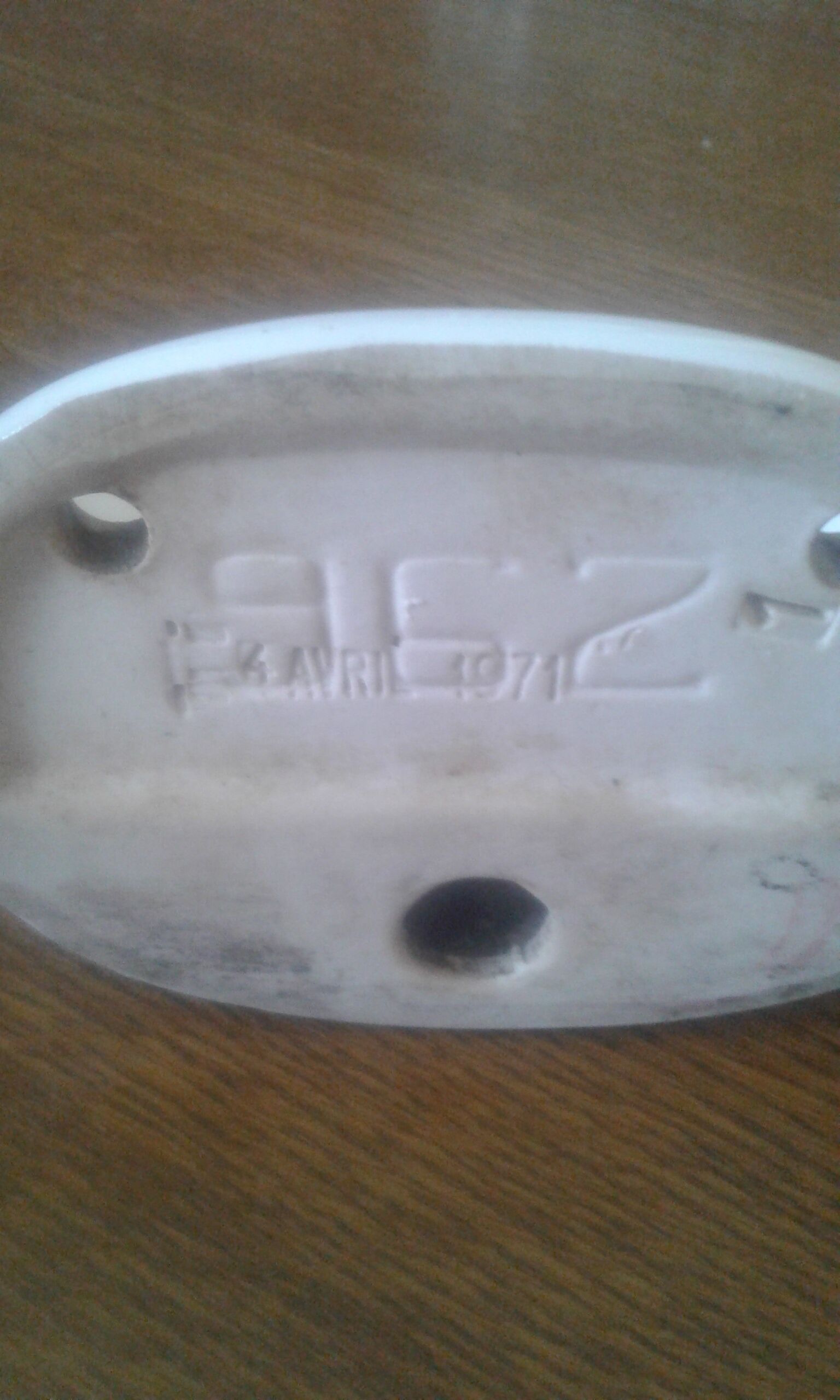 Ceramic soap holder and earthenware