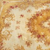 Neo classical carpet