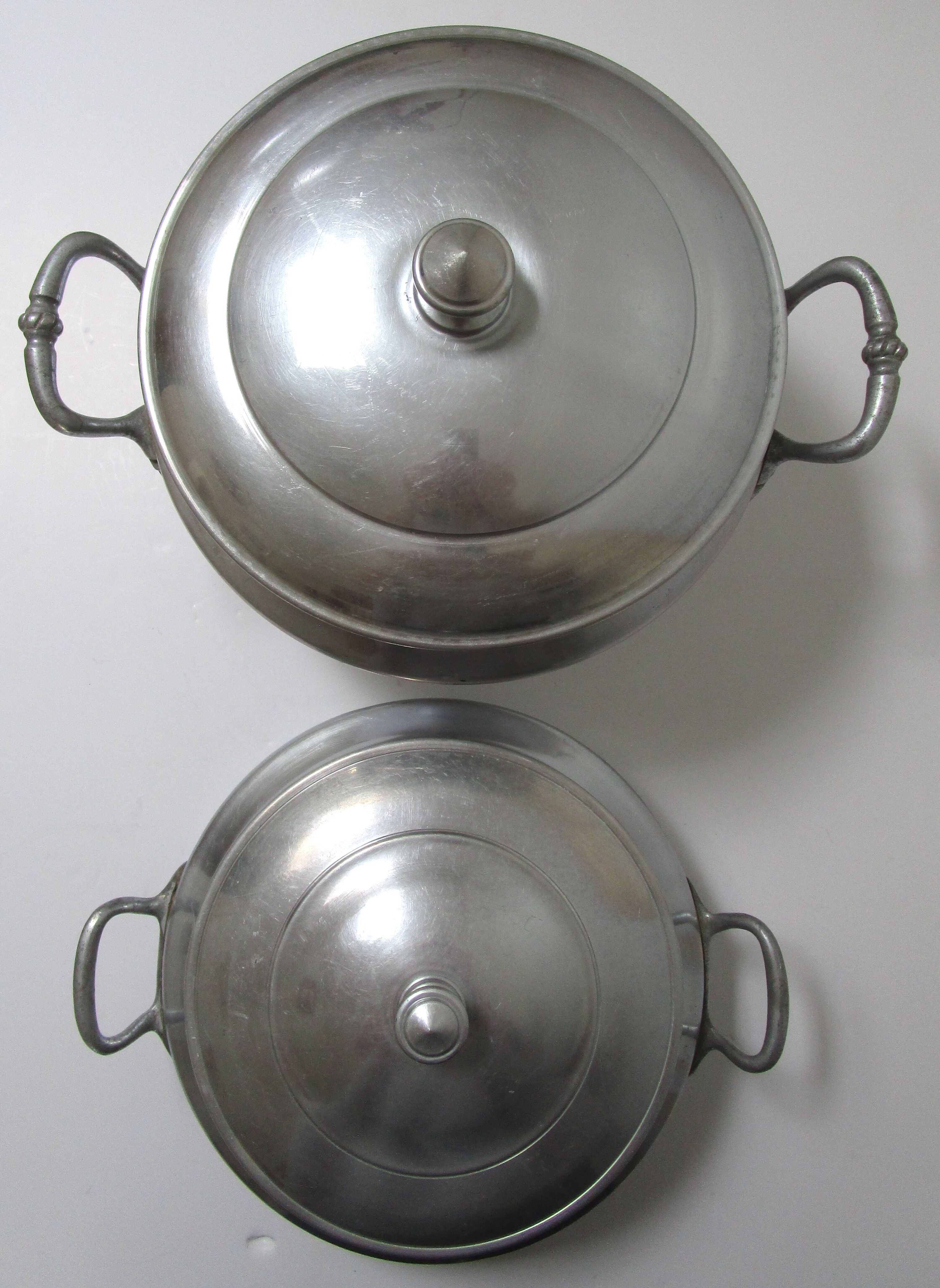 Set of two aluminum tureen Turneds from the 30s/40s