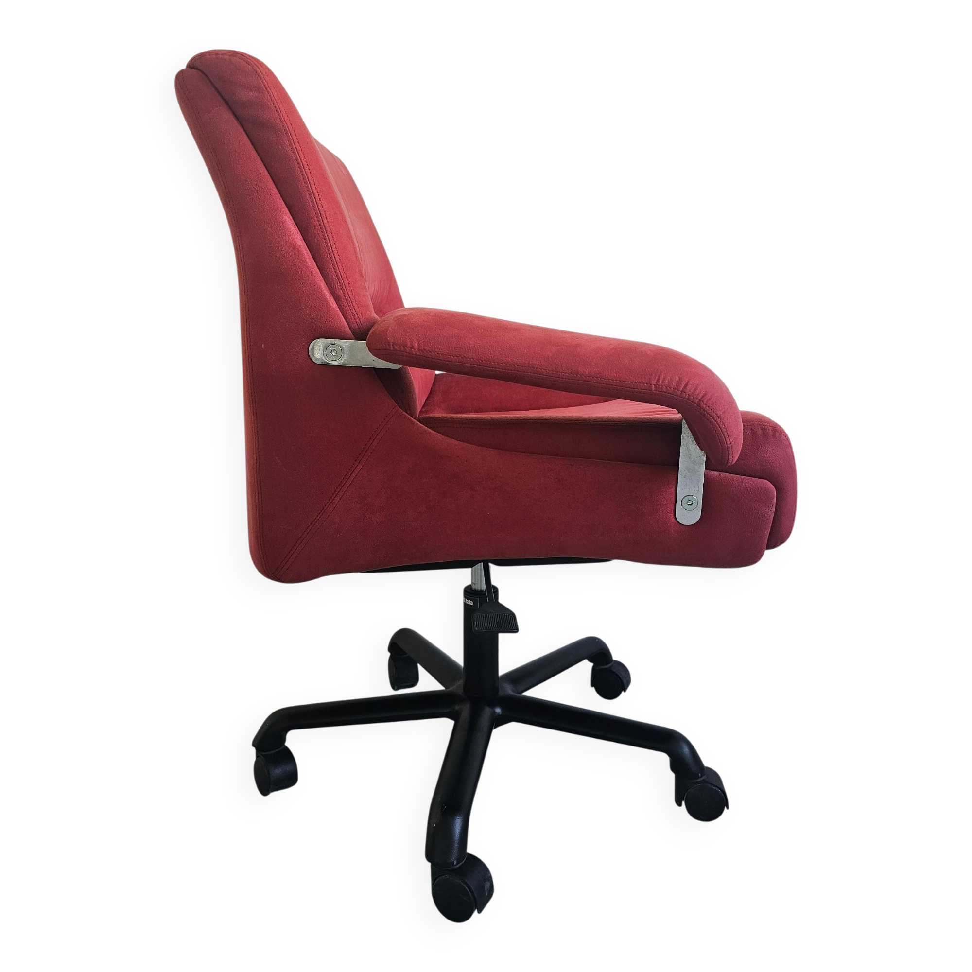 Pair of swivel armchairs model P85 by Giovanni Offredi for Saporiti