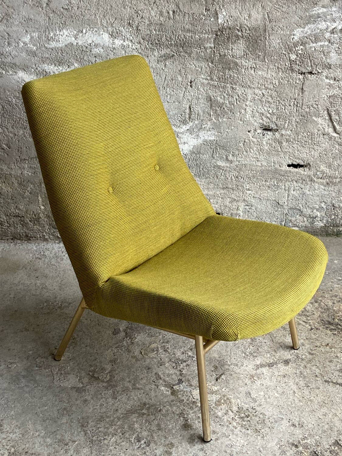 Pair of SK 660 lounge chairs, Pierre Guariche