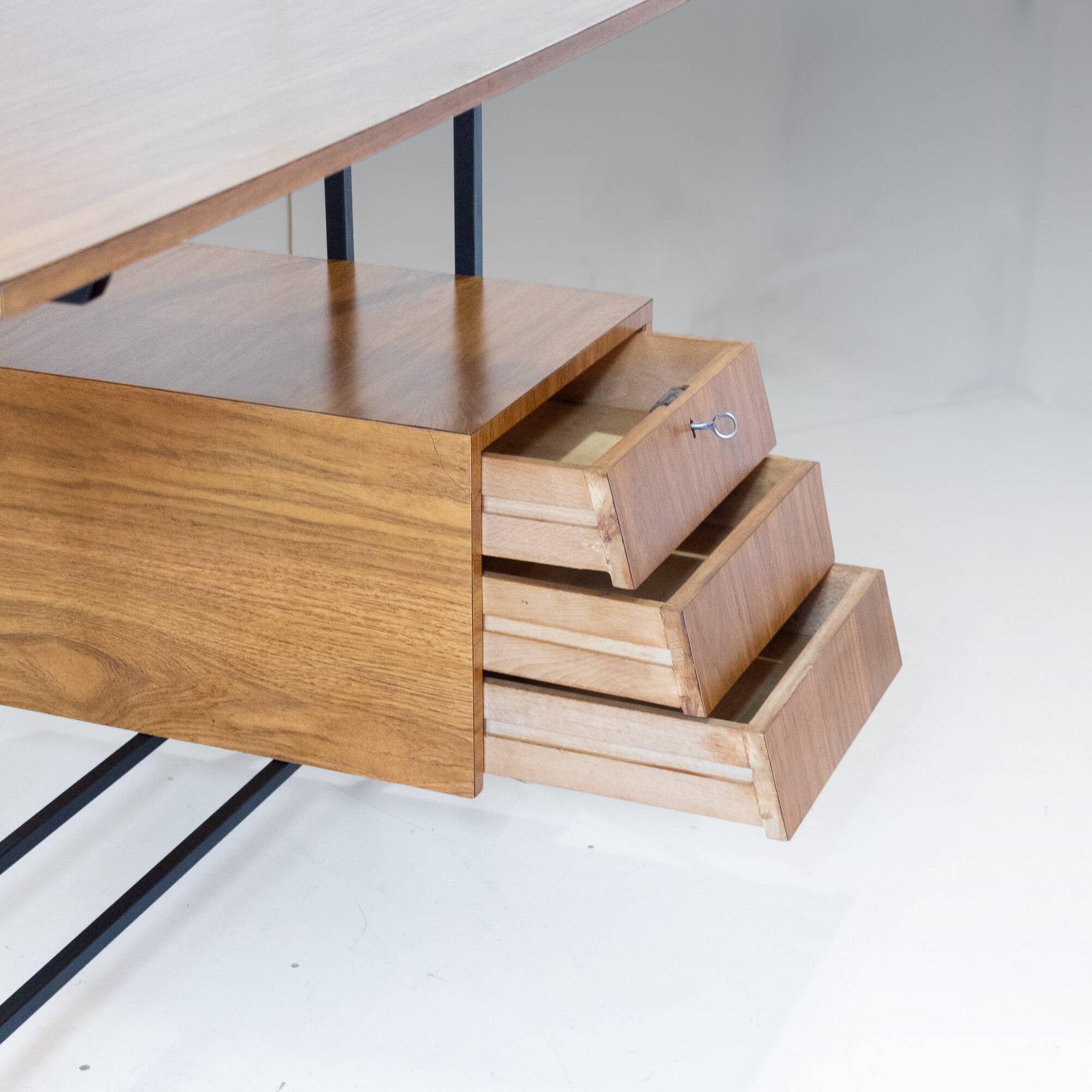Mid- Century Modern Writing Desk, Brass and Metal, Italy 1960s