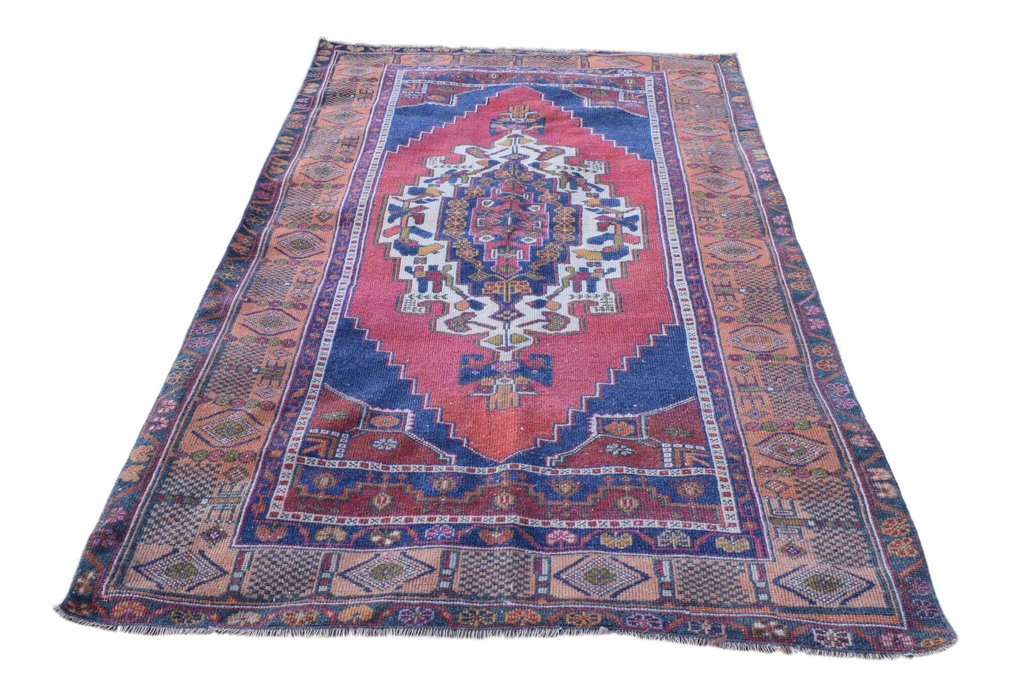 Vintage handmade Turkish rug 130x240 cm