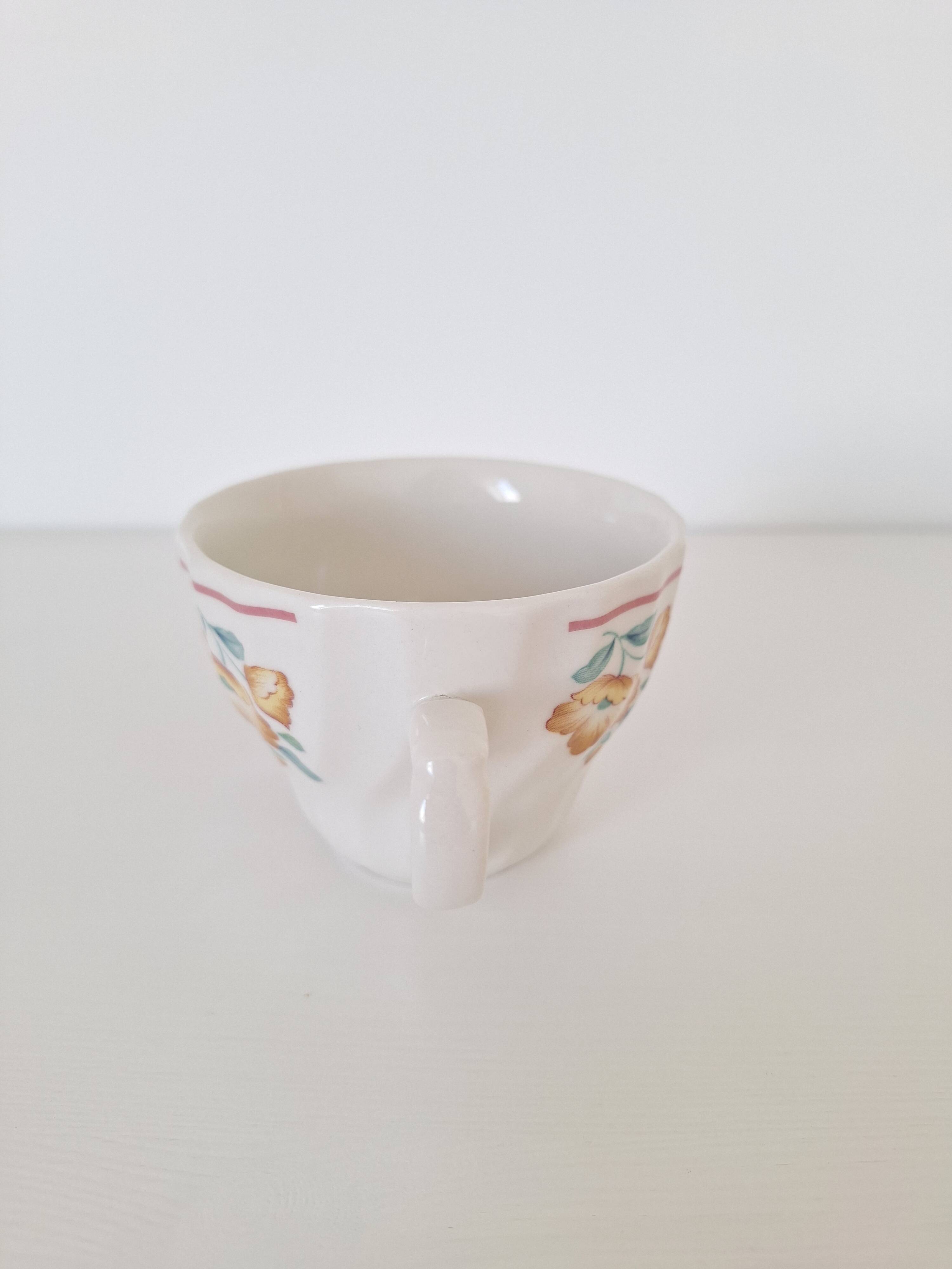 English flower cup Churchill