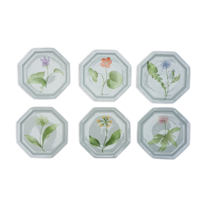 Assiettes en porcelaine peintes