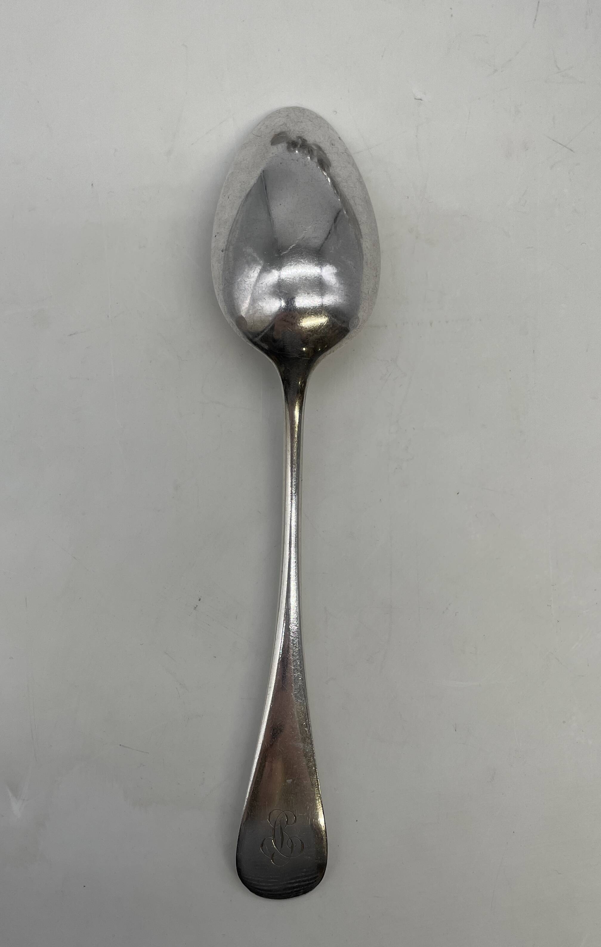 Set of 12 soup spoons, 7 lunch forks, 8 dessert cutlery.