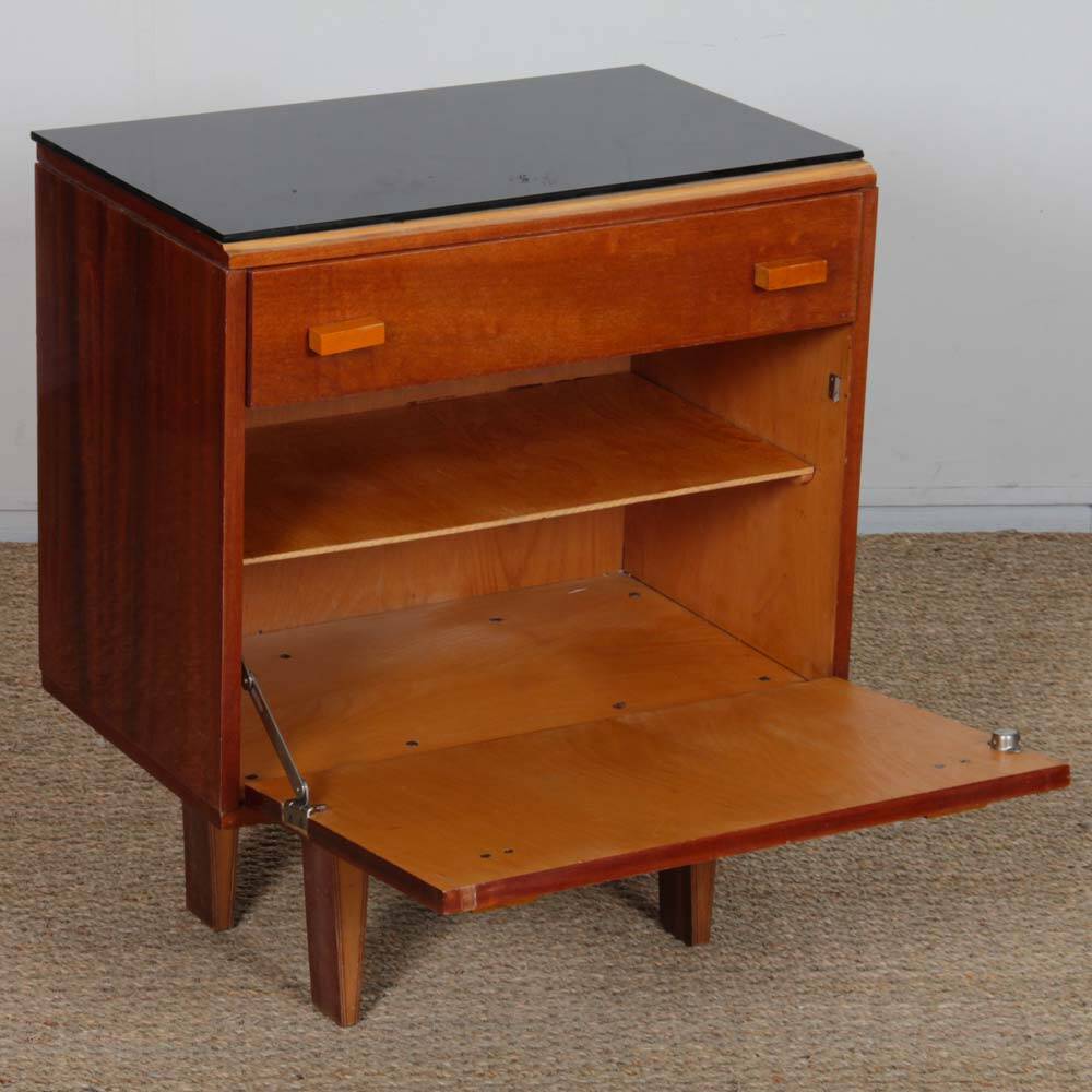 Table de nuit éditée par Novy Domov, 1970