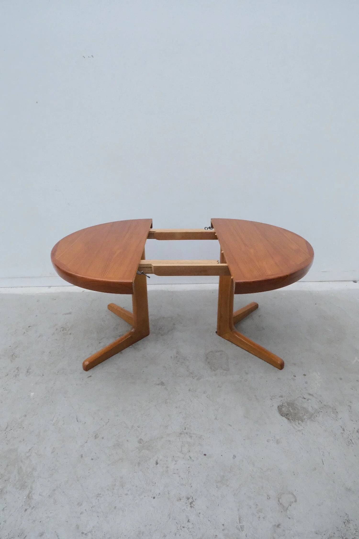 Baumann Scandinavian-style teak dining table, France 1970s