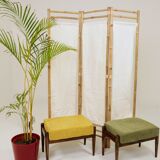 Bamboo screen with 3 frames in beige fabric.