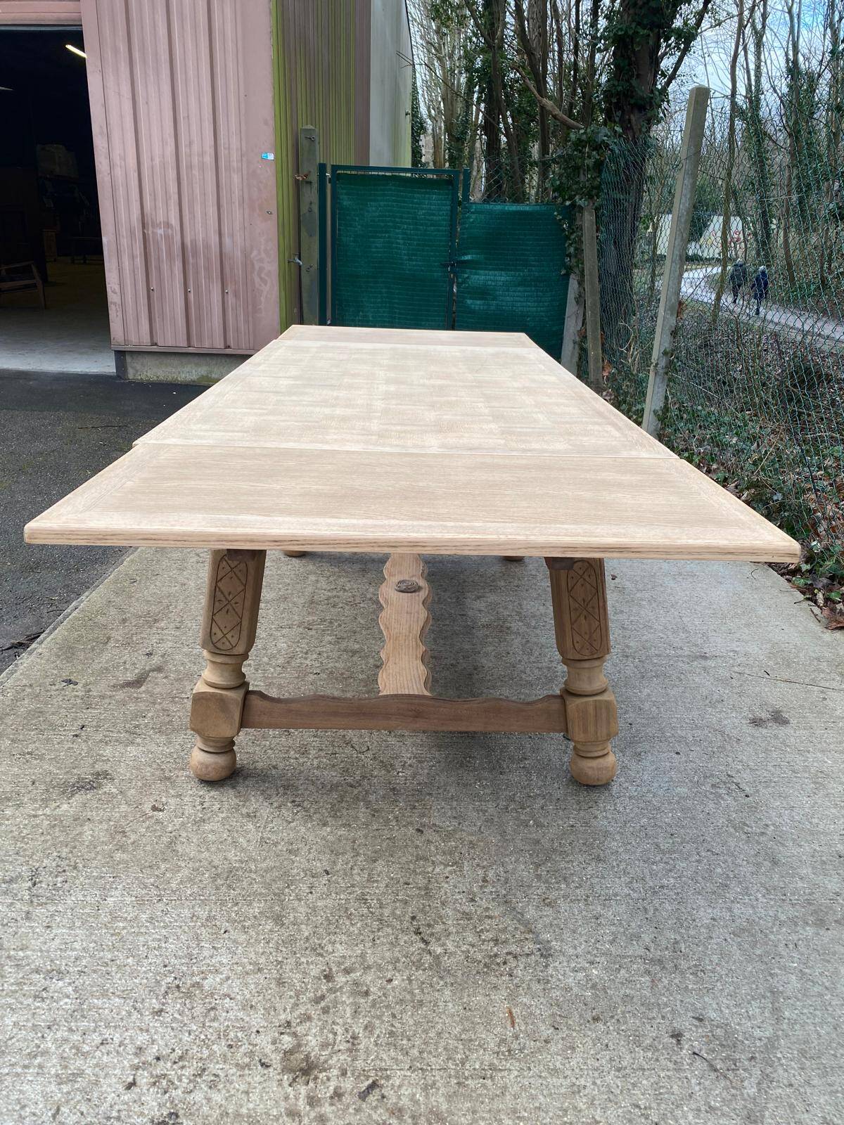 Art Deco extendable monastery table renovated in raw oak 265cm