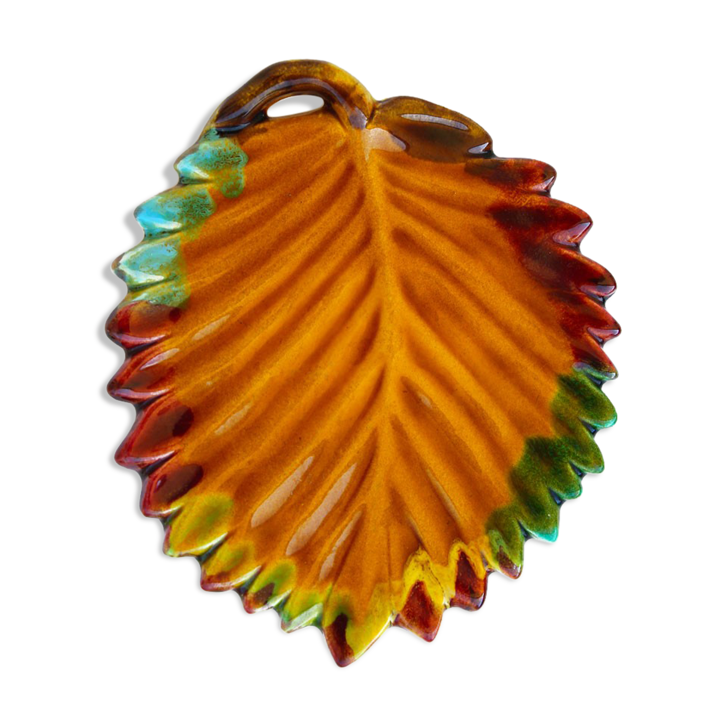 Slurry leaf dish with autumnal hues of Vallauris