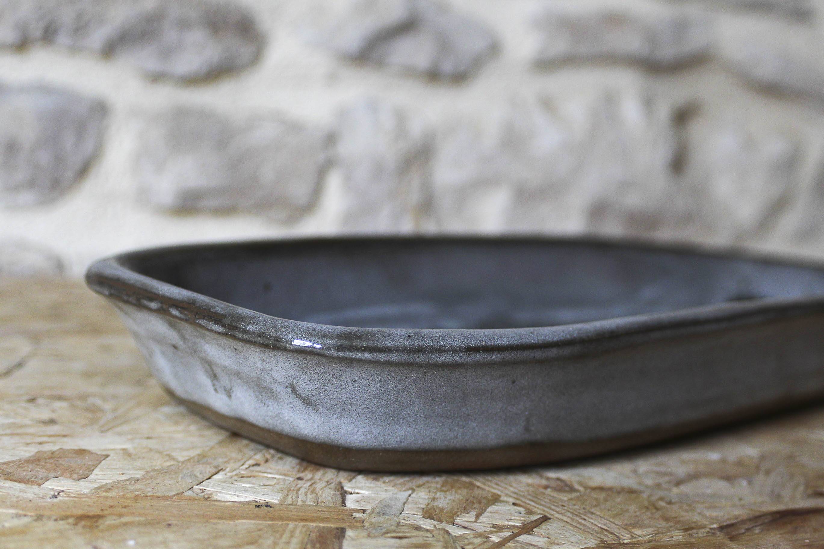 Glazed ceramic serving dish