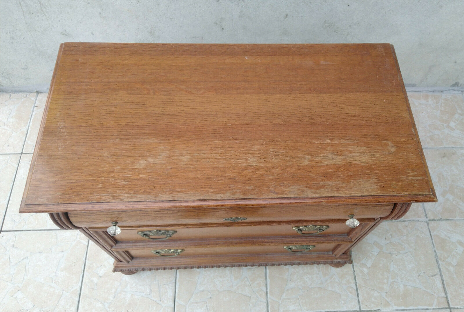 Victorian Lexington oak dresser