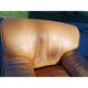 Paire de fauteuils vintage en skaï marron clair