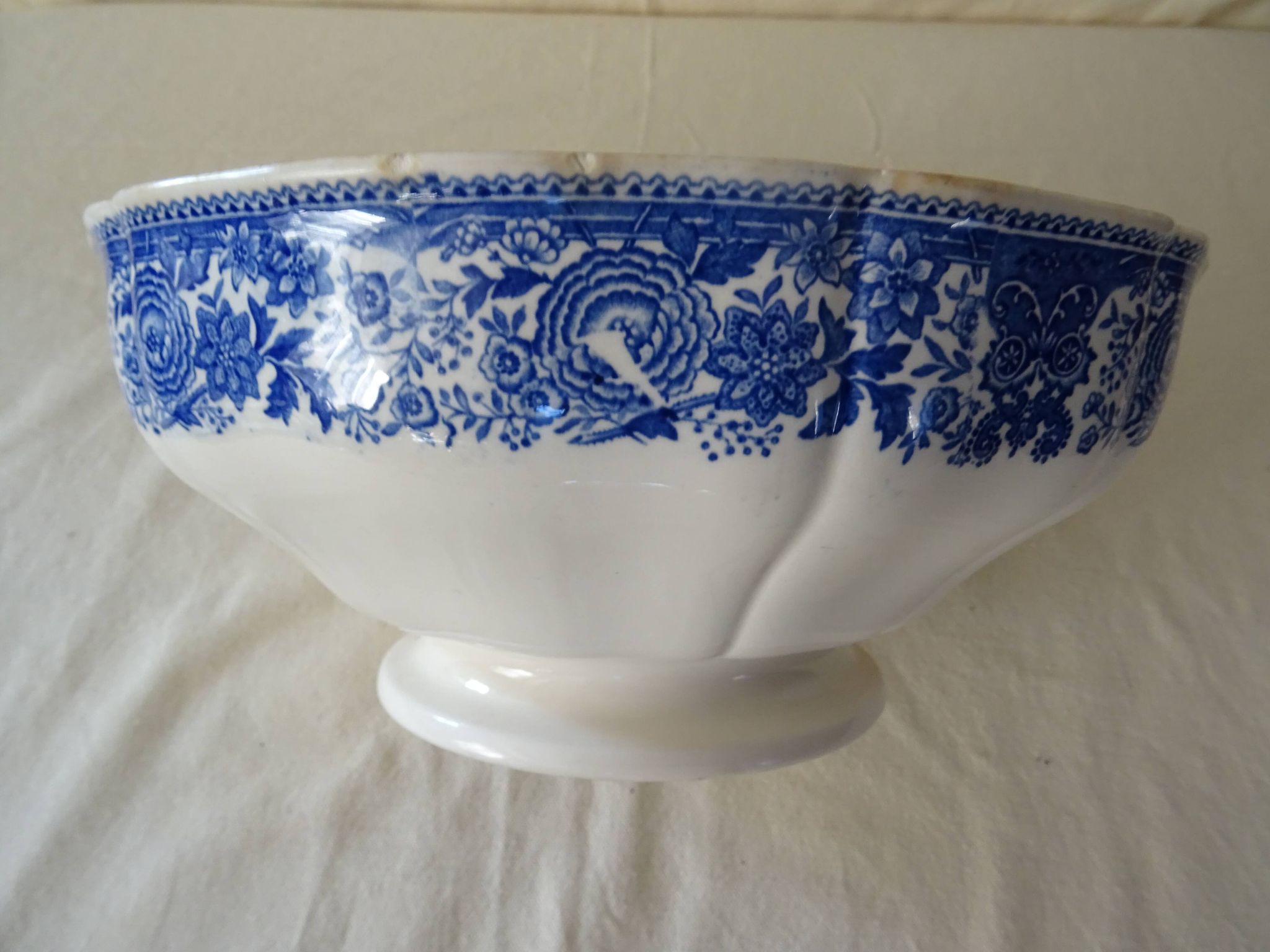 Large salad bowl dish Villeroy & Boch antique earthenware 374112 Burgenland Blue