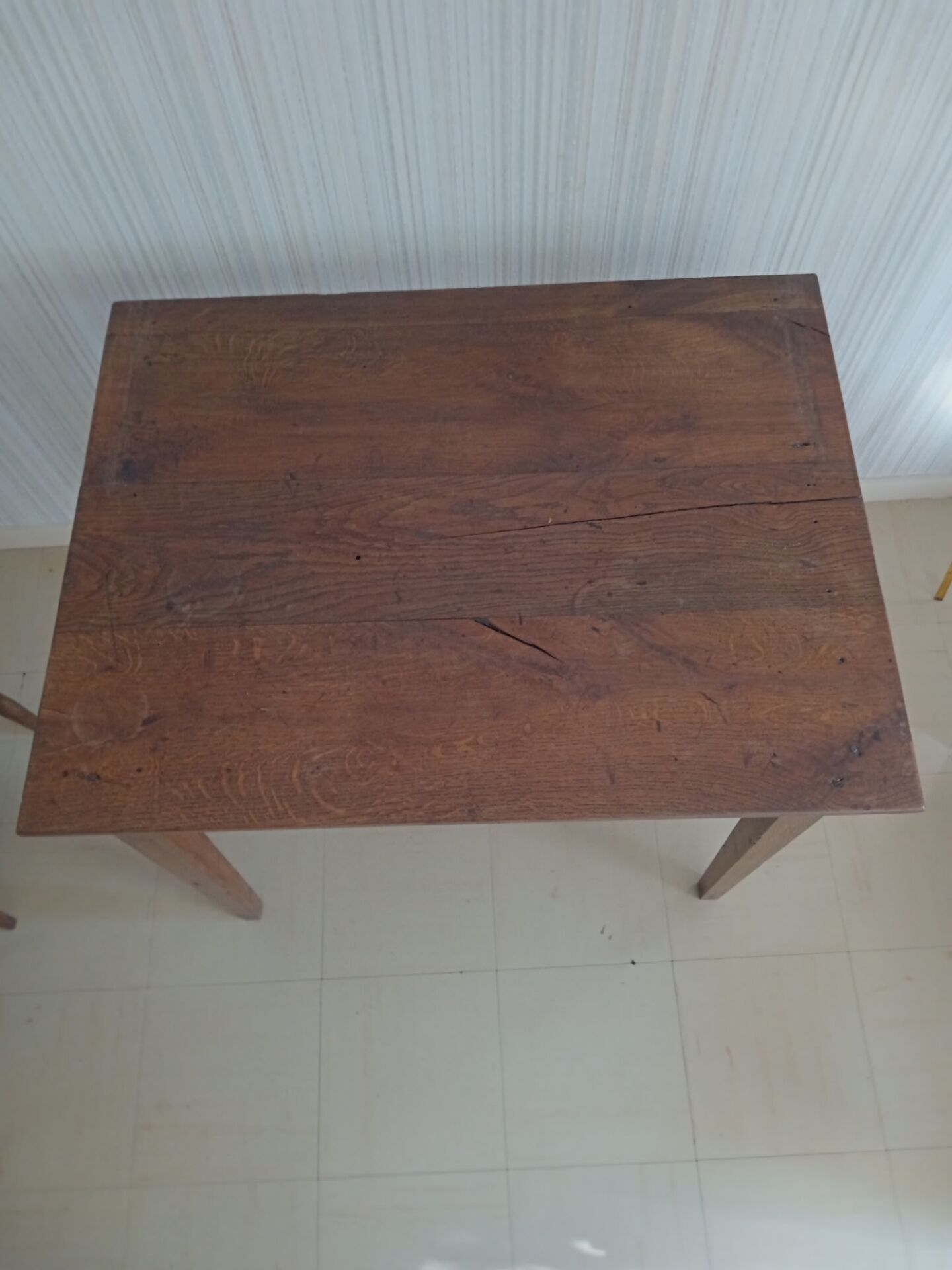 Table bureau 