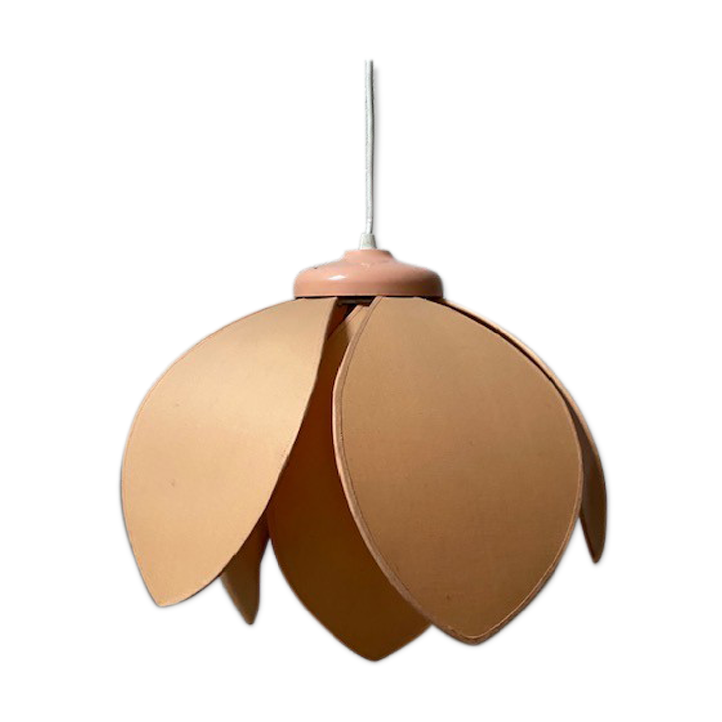 Vintage lotus petal suspension