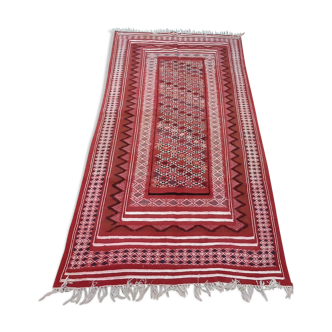 Tapis kilim marocain berbère en laine fait à la main